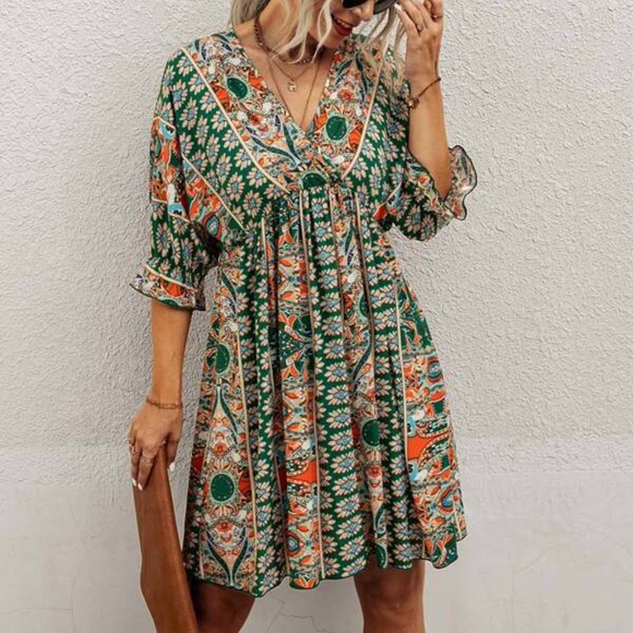 BellanBlue Dresses & Skirts - Boho Green Floral Print Ruffle Sleeve Mini Dress Cottagecore